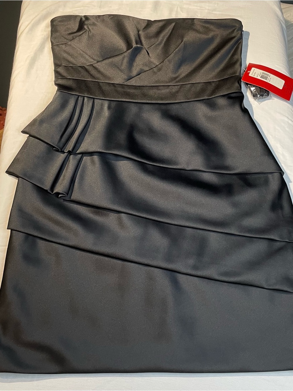 JS Collections Black Strapless Tiered Cocktail, Homecoming, Formal Dress Size 10